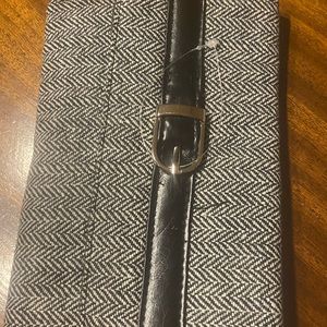 Global New Beginnings Fabric Tri-Fold Wallet VGUC 😊😊